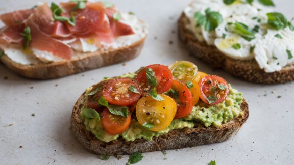 Recettes express de tartines salées pour tous les goûts