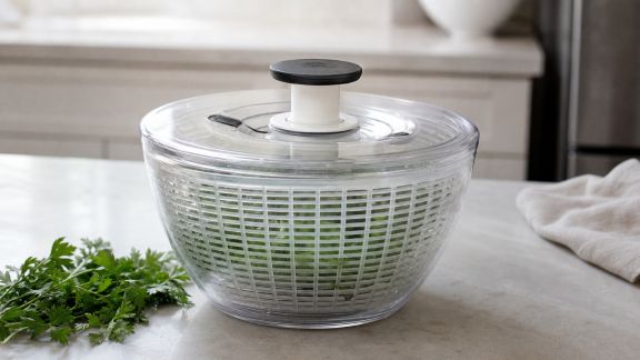 Que vaut vraiment l’essoreuse à herbes fraîches ? Test et avis en cuisine quotidienne