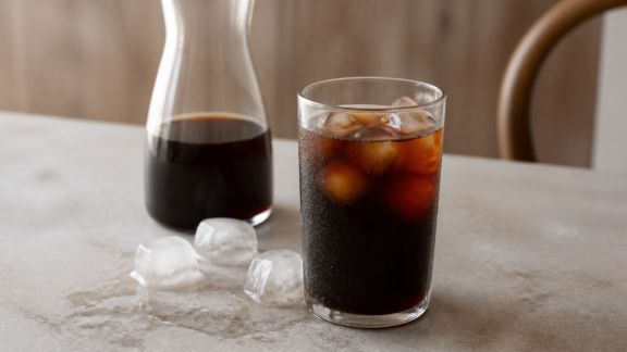 Découvrir l'art du café glacé infusé à froid à la maison