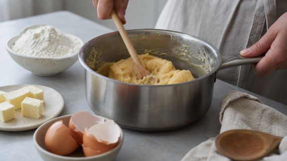 Réussir une pâte à choux inratable étape par étape