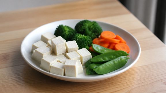Tout savoir sur le tofu et ses usages dans la cuisine végétarienne